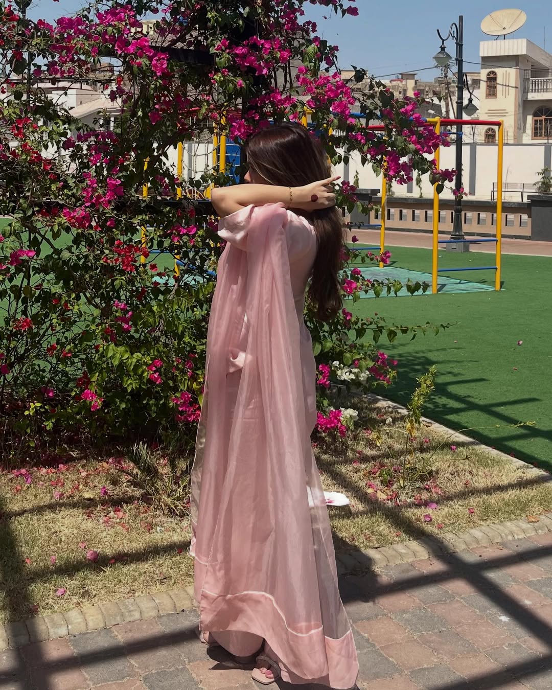 HAZEL PINK