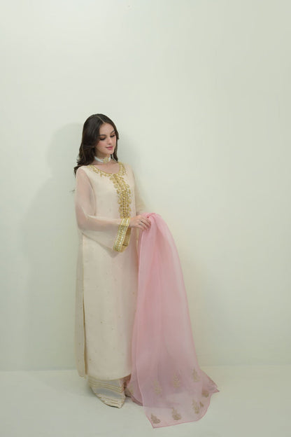 MAHNOOR