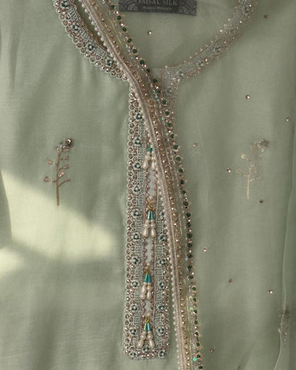 MINT GREEN